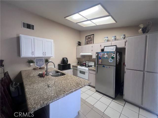 Adelanto, CA 92301,15055 Kingsford Avenue