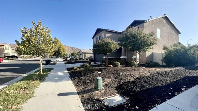 San Jacinto, CA 92582,615 Pooish Avenue