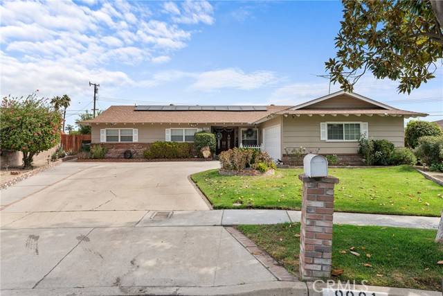 Fontana, CA 92335,9081 Tangelo Avenue