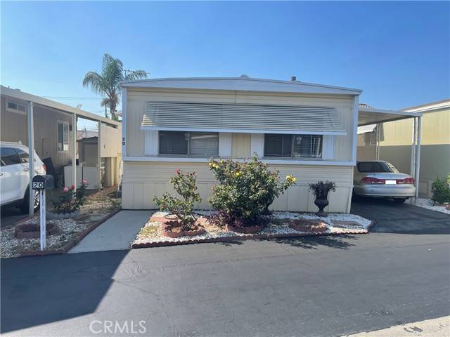 Hawaiian Gardens, CA 90716,12550 Carson Street #20