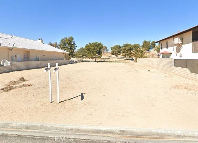 Helendale, CA 92342,27654 Silver Lakes