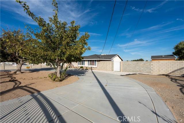 Hesperia, CA 92345,11043 Locust Avenue