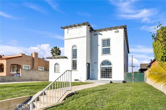 Inglewood, CA 90305,2207 W 78th Street