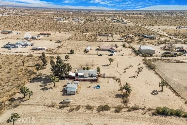 Phelan, CA 92371,13378 Paramount Road