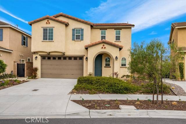 Fontana, CA 92336,15266 Ledgestone Street