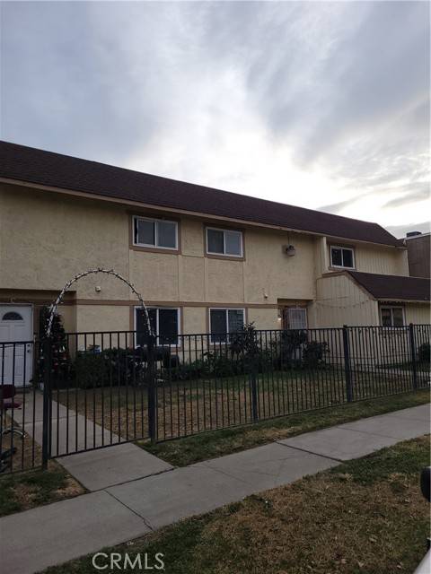 Rialto, CA 92376,153 E Jackson Street