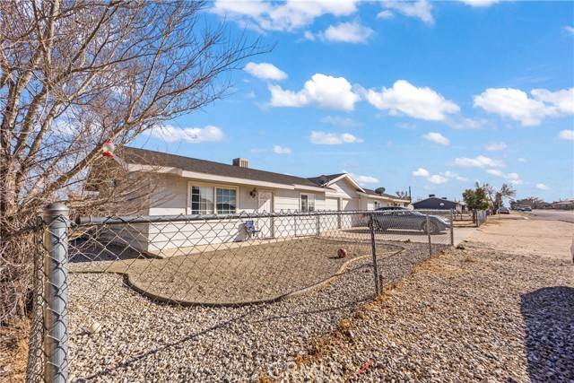 Hesperia, CA 92345,16490 Pine