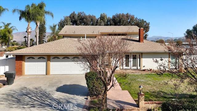 Corona, CA 92881,7303 Calico Circle