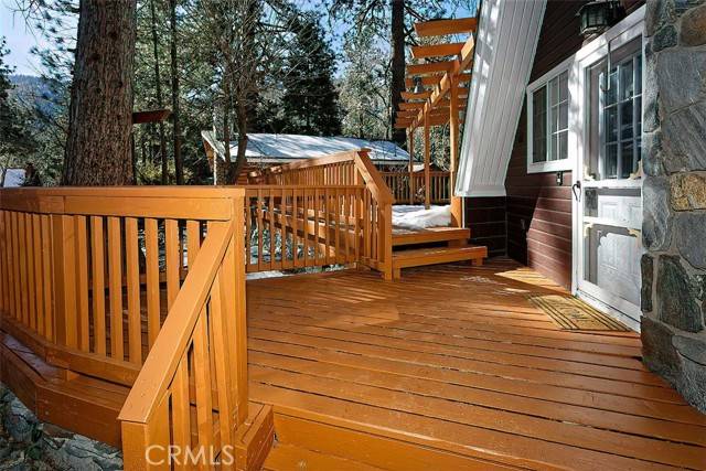 Wrightwood, CA 92397,6240 Penguin Lane