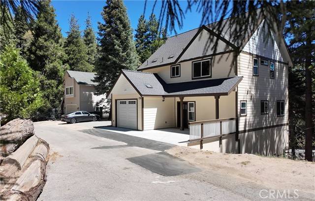 Lake Arrowhead, CA 92391,370 Auburn Drive