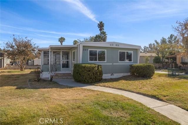 Eastvale, CA 91752,5800 Hamner #301