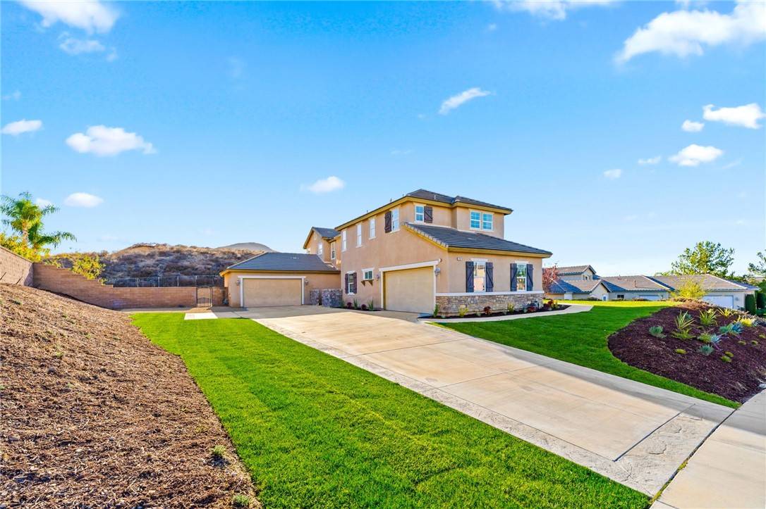 Colton, CA 92324,3040 Crystal Ridge Lane