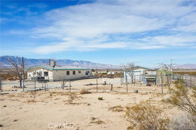 Lucerne Valley, CA 92356,11330 Lakeview Avenue