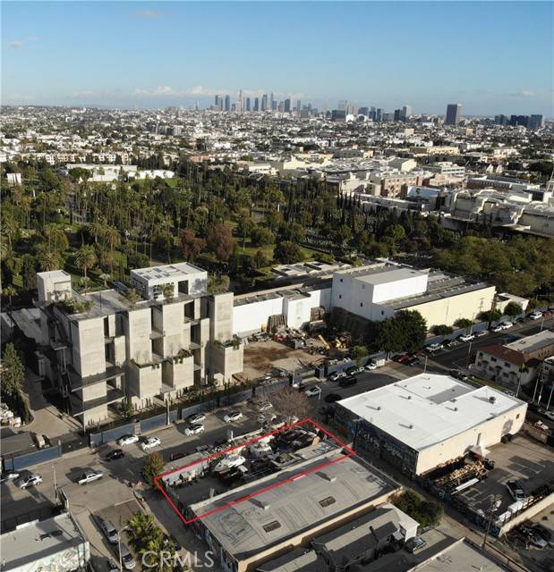 Los Angeles, CA 90038,1015 N Gower Street