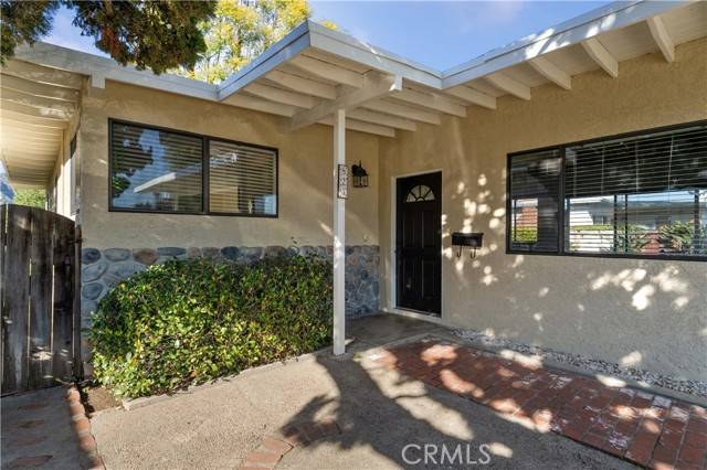 Glendora, CA 91740,823 W Hollyvale Street