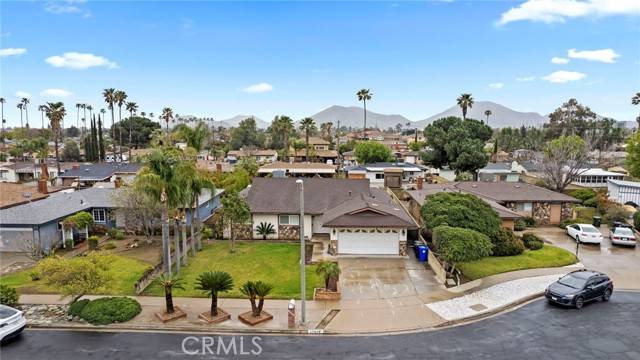 Fontana, CA 92335,17435 Hawthorne Court