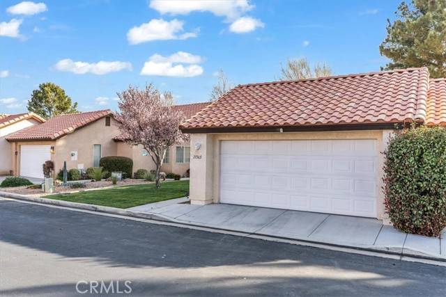 Apple Valley, CA 92308,11565 Oak Street