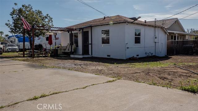Fontana, CA 92335,14627 Hunter Street