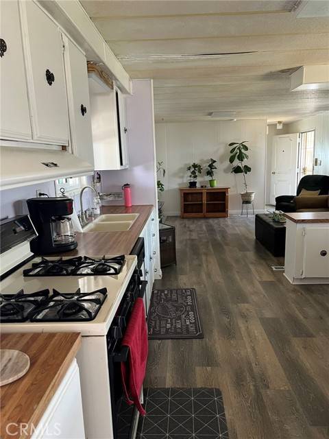 Victorville, CA 92395,15940 Stoddard Wells Road #86