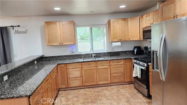Ventura, CA 93001,48 Bard Lane