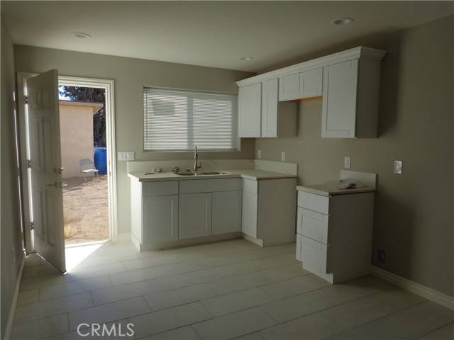Hesperia, CA 92345,8956 Hickory Avenue