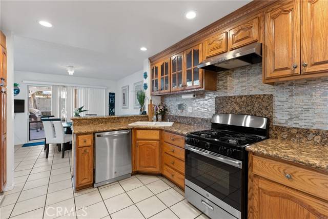 Huntington Park, CA 90255,6043 Miles Avenue
