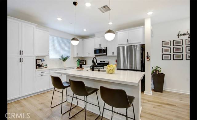 Ontario, CA 91764,4085 E LILIANA PASEO #69