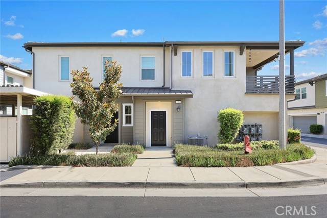 Ontario, CA 91762,2333 S Via Esplanade #25
