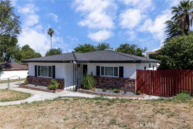 Grand Terrace, CA 92313,22892 Palm Avenue