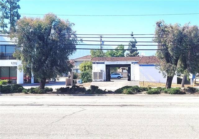 Upland, CA 91786,1385 W Foothill Boulevard