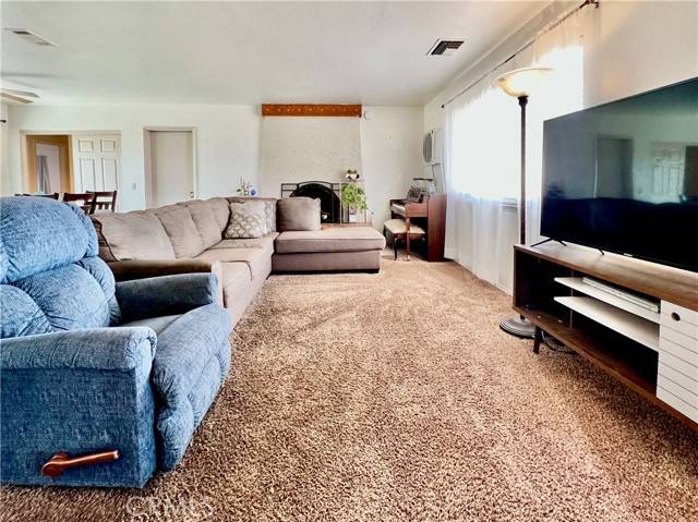 Apple Valley, CA 92307,21861 Ramona Avenue