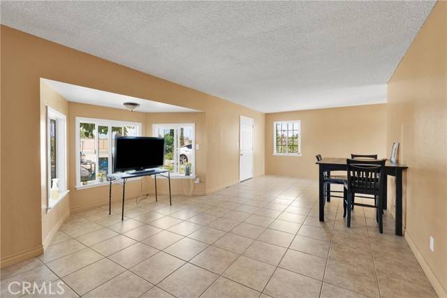 Hesperia, CA 92345,11225 1ST St