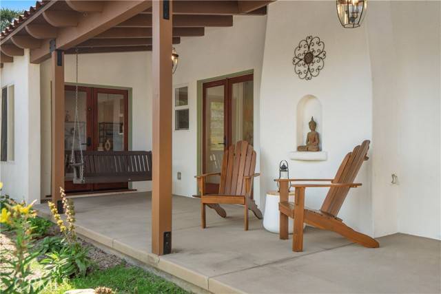 La Canada Flintridge, CA 91011,1247 Journeys End Drive