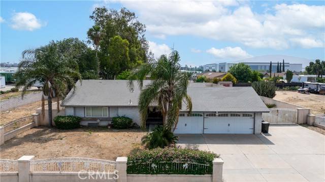 Fontana, CA 92337,10709 Calabash Avenue