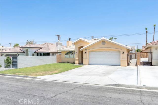La Quinta, CA 92253,51840 Avenida Madero