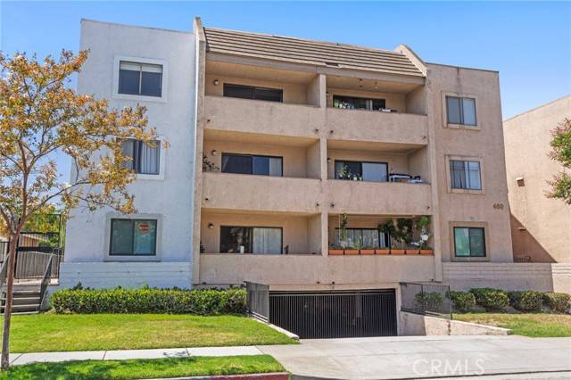 Glendale, CA 91203,460 Salem Street #18
