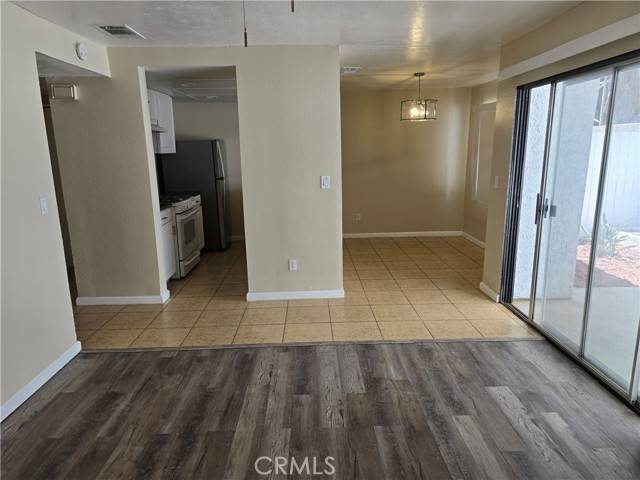 Fontana, CA 92335,9633 Juniper Avenue #C-3