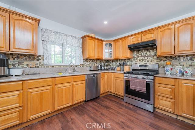 Claremont, CA 91711,126 Bryn Mawr Road