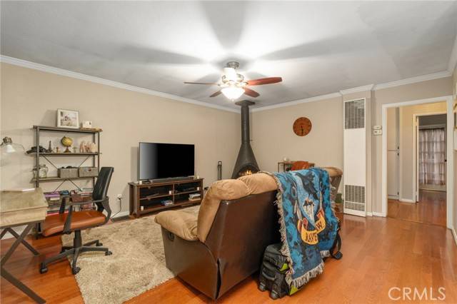 Crestline, CA 92325,23730 Shady Lane