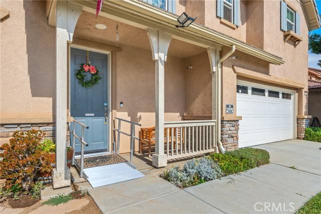 Perris, CA 92571,1924 English Oak Way