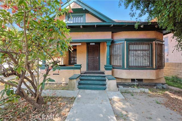 Los Angeles, CA 90065,4564 N Figueroa Street