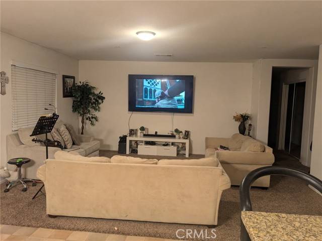 Victorville, CA 92394,15752 Whitecap Way