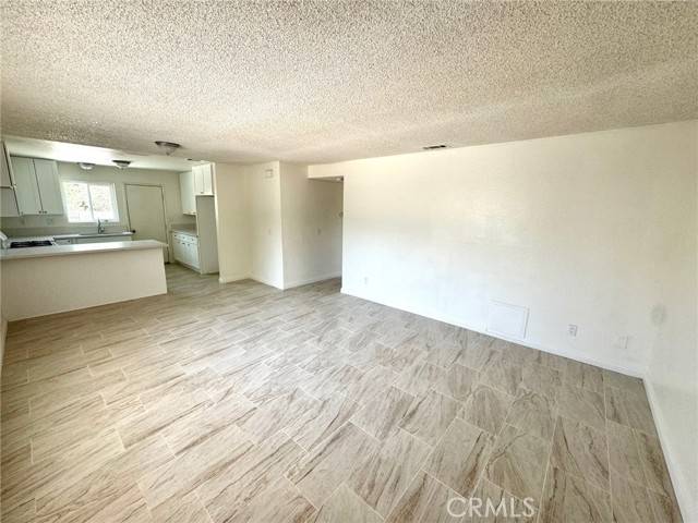 Hesperia, CA 92345,16214 Juniper Street #3C