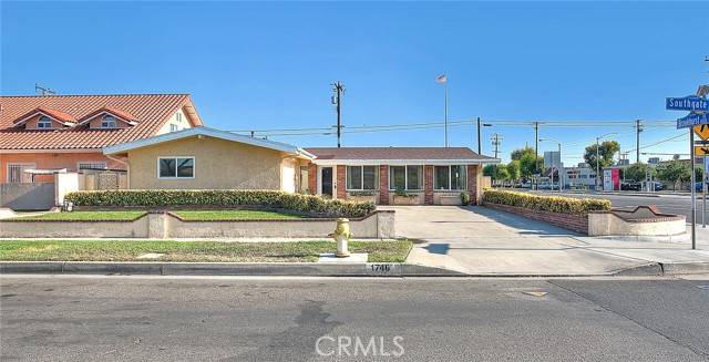 Fullerton, CA 92833,1746 W Southgate Avenue