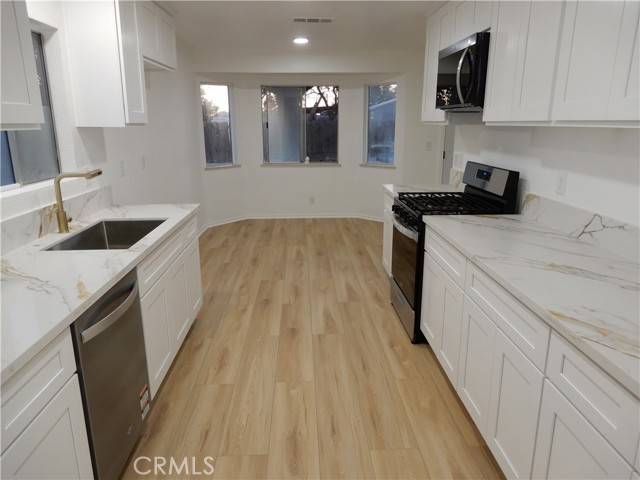 Fontana, CA 92335,9756 Elm Avenue