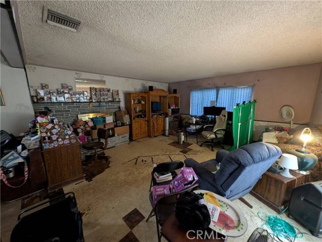 Montclair, CA 91763,10037 Geneva