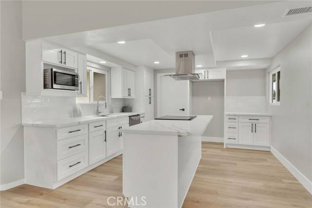 Covina, CA 91723,418 S Vecino