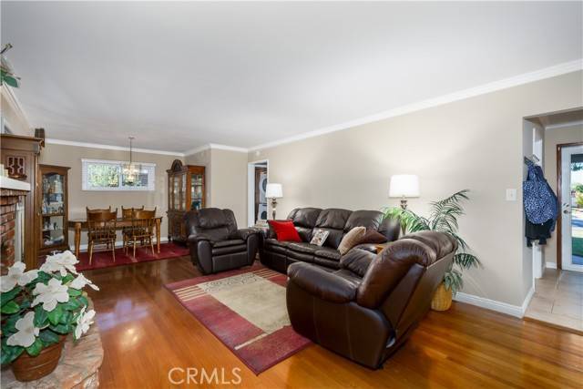 Covina, CA 91722,125 S Armel