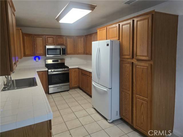 San Bernardino, CA 92407,4995 N Stoddard Avenue