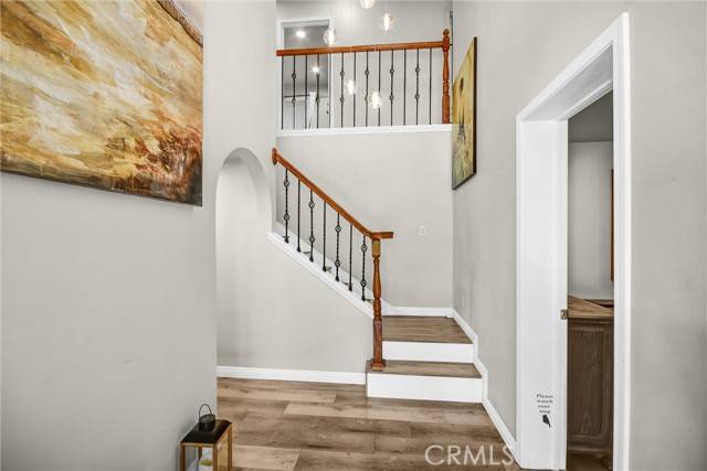 Claremont, CA 91711,2342 N Mills